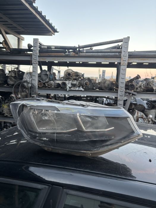 десен фар за vw caddy 2020-