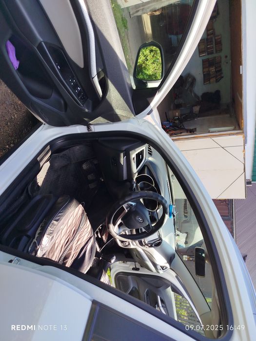 Лада Веста кросс св