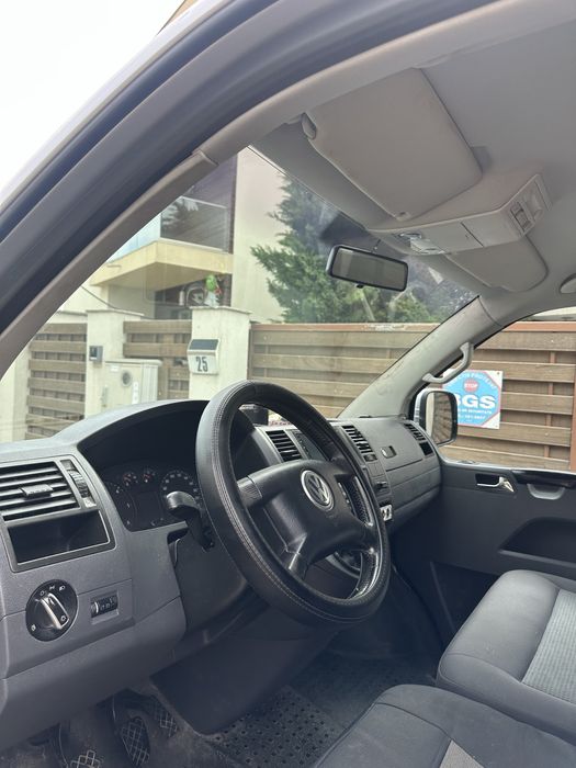 Volkswagen Caravelle 1.9 TDI 8+1 Locuri