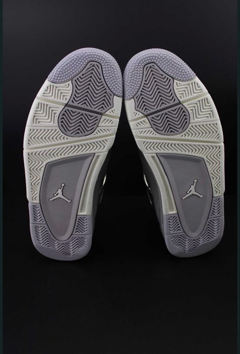 Nike Air Jordan 4 Retro "Frozen Moments"