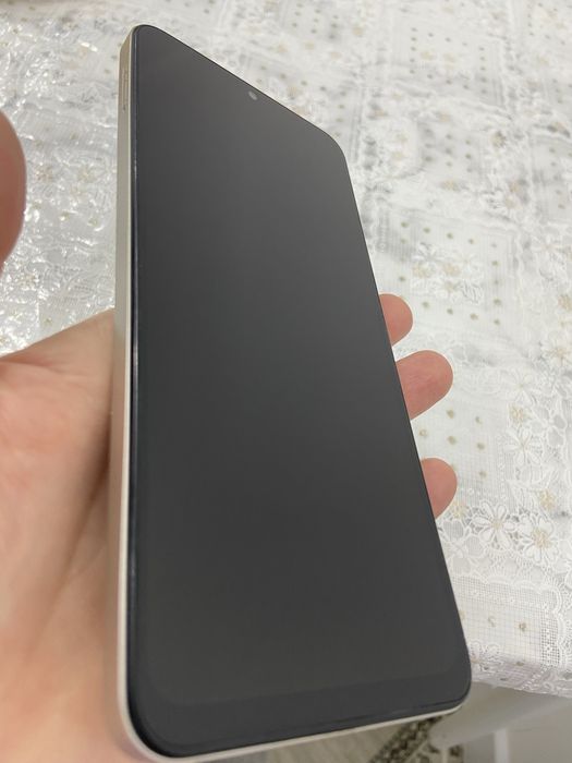 Redmi в золотистом цвете