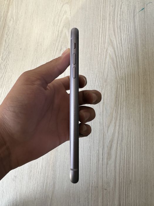 Продается айфон 11