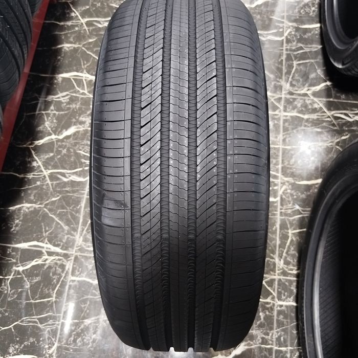 Hankook ion evo as 235/50/19
