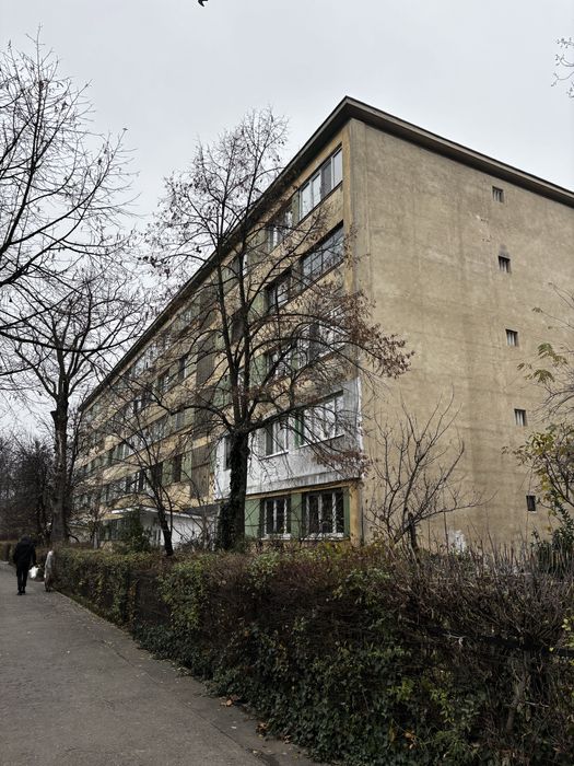 Vand “apartament” 2 camere - Bulevardul Constructorilor