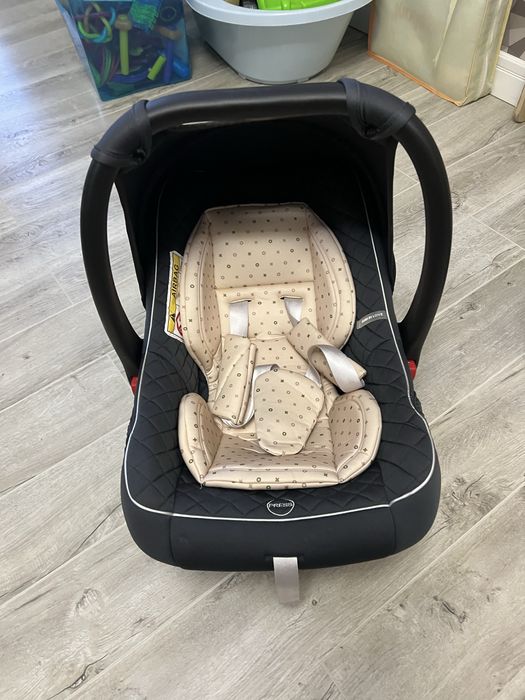 Продам автолюльку Happy Baby