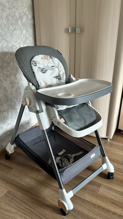 Стульчик для кормления, шезлонг