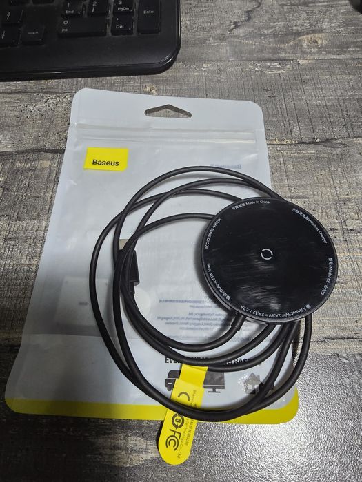 BASEUS 15 ватт Беспроводная зарядка. Wireless charger.  Zaryadka 15w