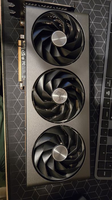Placa Video RX 7800XT Saphire Nitro+