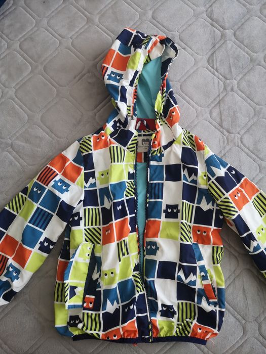 Продам детские куртки