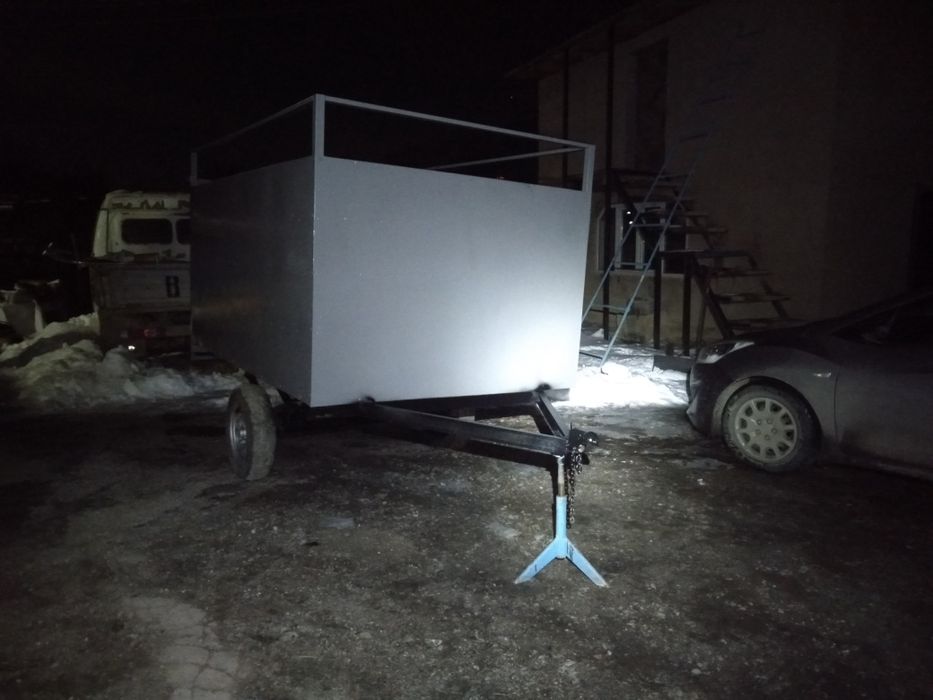 Продам прицеп коневозка