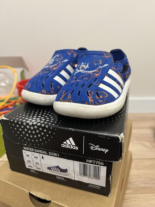 Детские сланцы Адидас