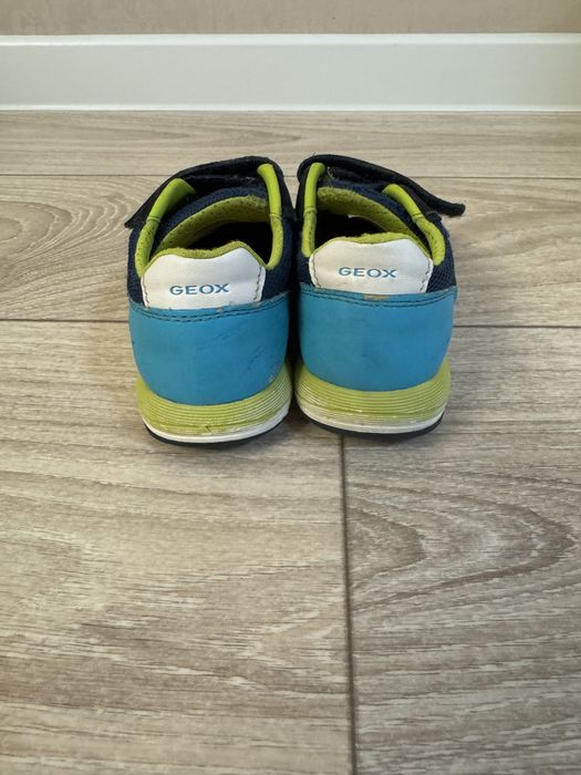 Geox кроссовки детские