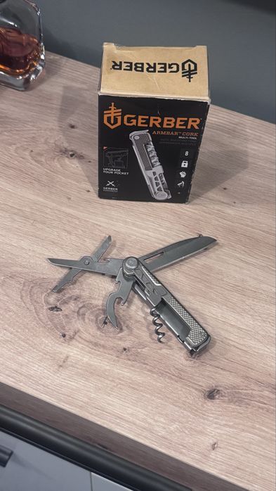 Multitool Gerber Armbar NOU , in cutie