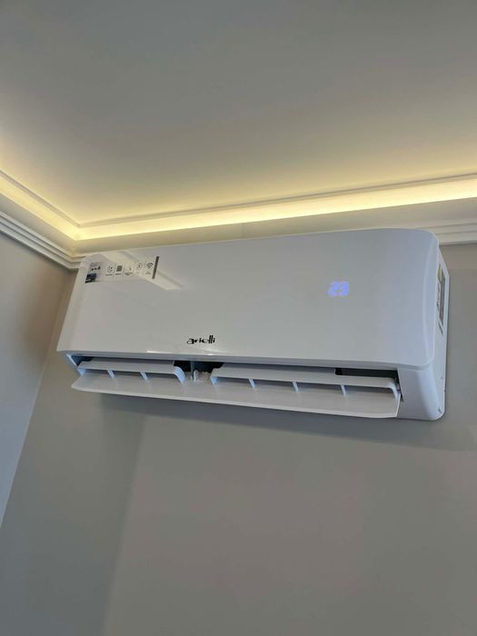 Продавам климатици