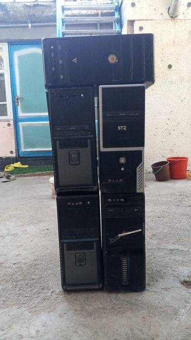 Продам компьютерные системные блоки на запчасти