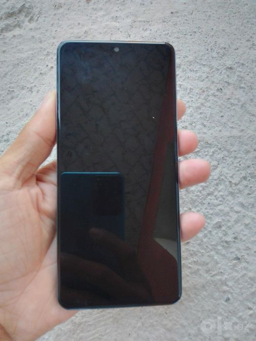 Samsung S20+
Idiyal qirlgan