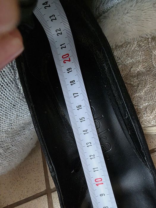 Pantofi stiletto Bershka negri
