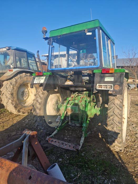 Tractor john deere 2130