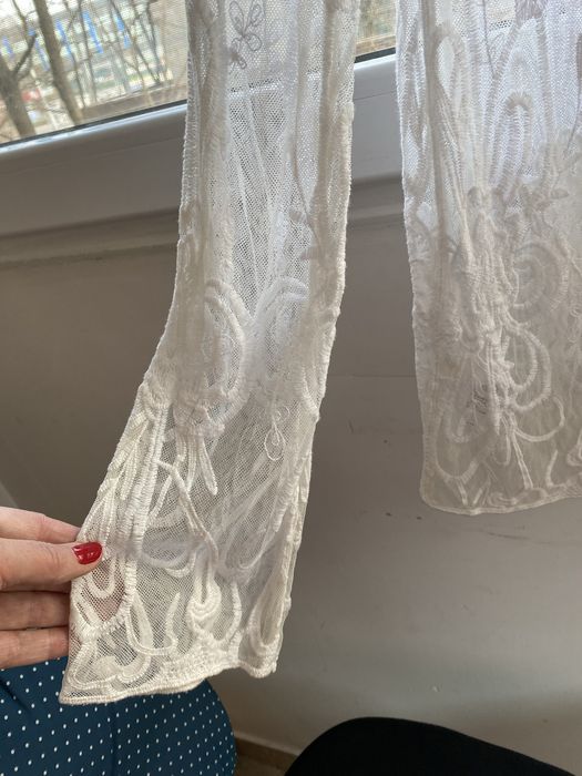 Bluza dantela M eleganta, nepurtata, fara eticheta.