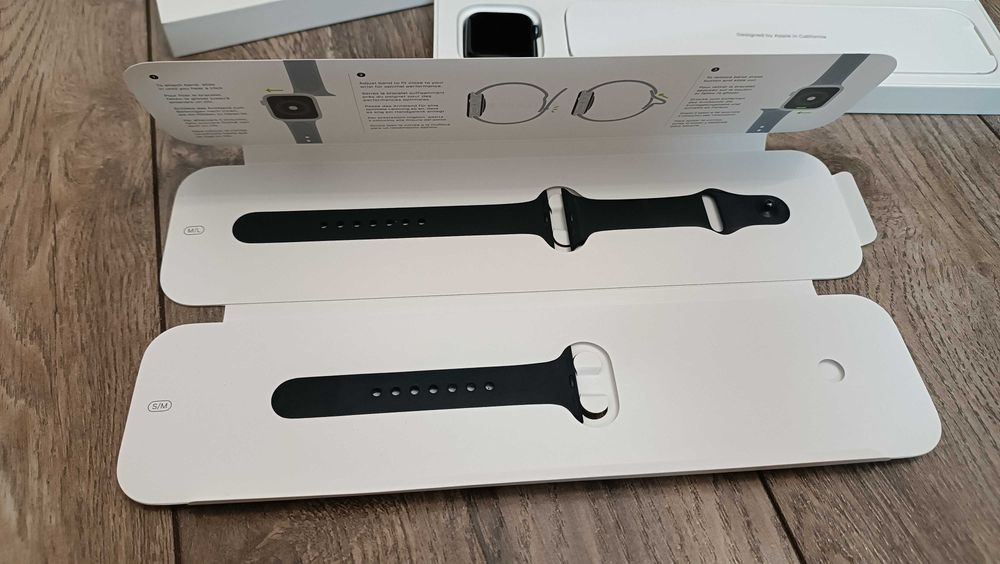 Apple Watch  SE  40mm            .