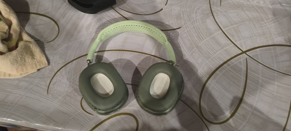 Продается Airpods Max