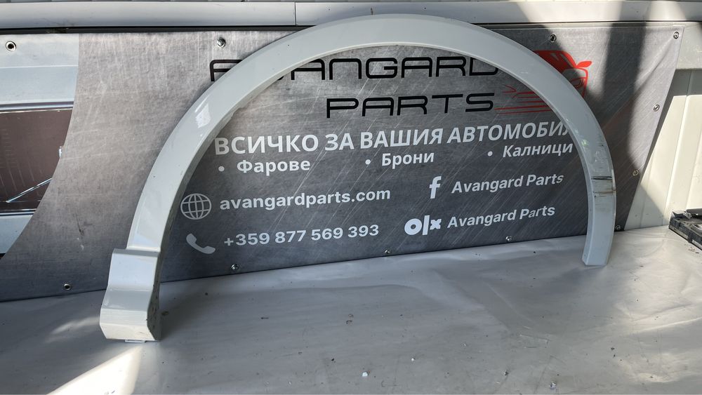 Предна дясна вежда Audi Q3 2018-