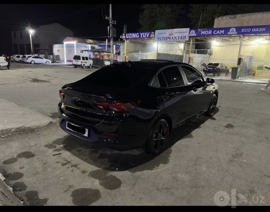 Продаётся Onix Redlayn цена 14500$ 2024год 20.000 пробег