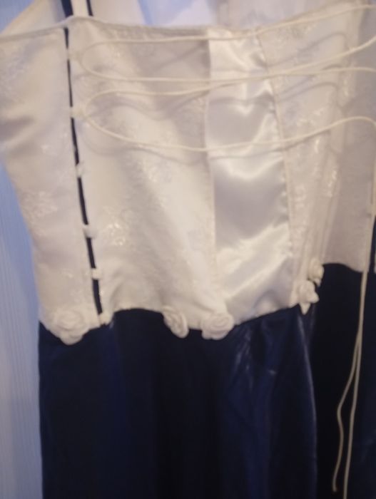 Rochie de mireasa in doua culori