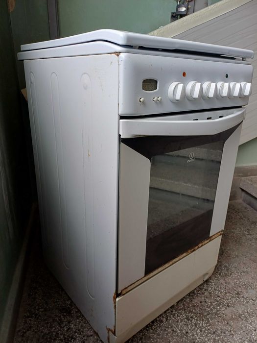 Готварска печка на газ и ток