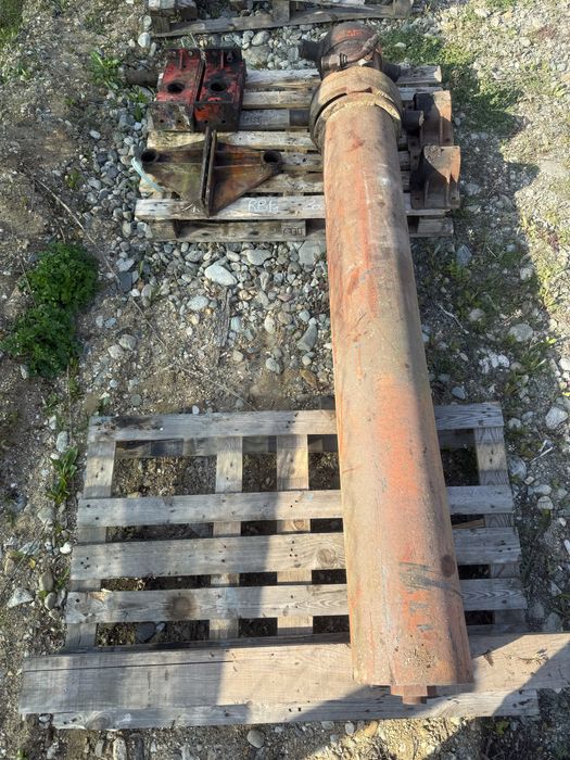 Cilindru basculare semiremorca basculanta fier, piatra, cereale ( hyva, georg, meiller )