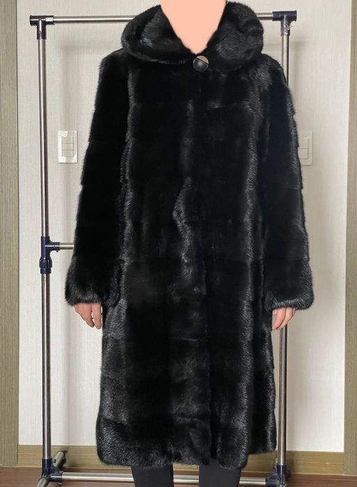 Продам норковую шубу