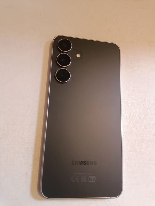 Samsung Galaxy S-25 FE