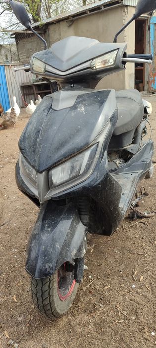 Продам мопед китайский М8