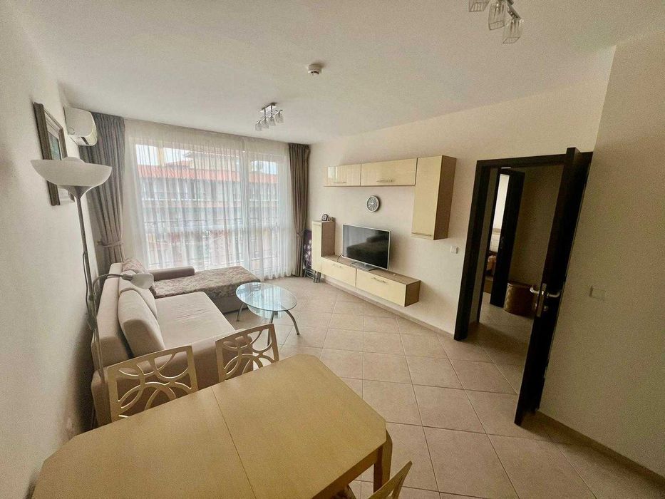 Продава се Двустаен апартамент в к.к. Слънчев бряг - 54 кв.м за 926 €/кв.м - Снимка #2