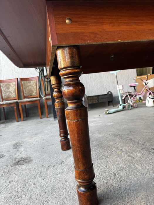 Продается 2 стол со стулями Шымкент