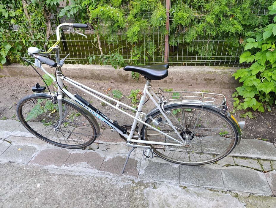 Semicursiera Peugeot