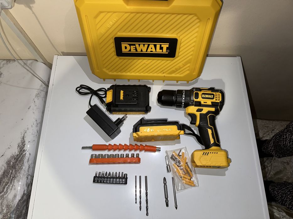 Шурупоерт бес щеточный dewalt 3 режимов