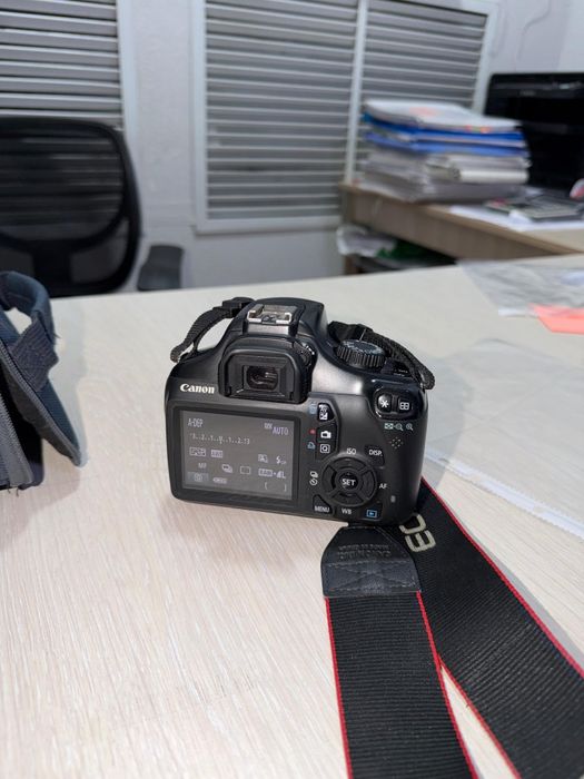 Продаётся фотоаппарат Canon EOS 1100D