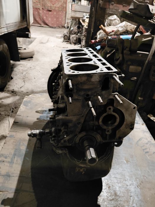 Двигатель УМЗ -4218 "сотка"