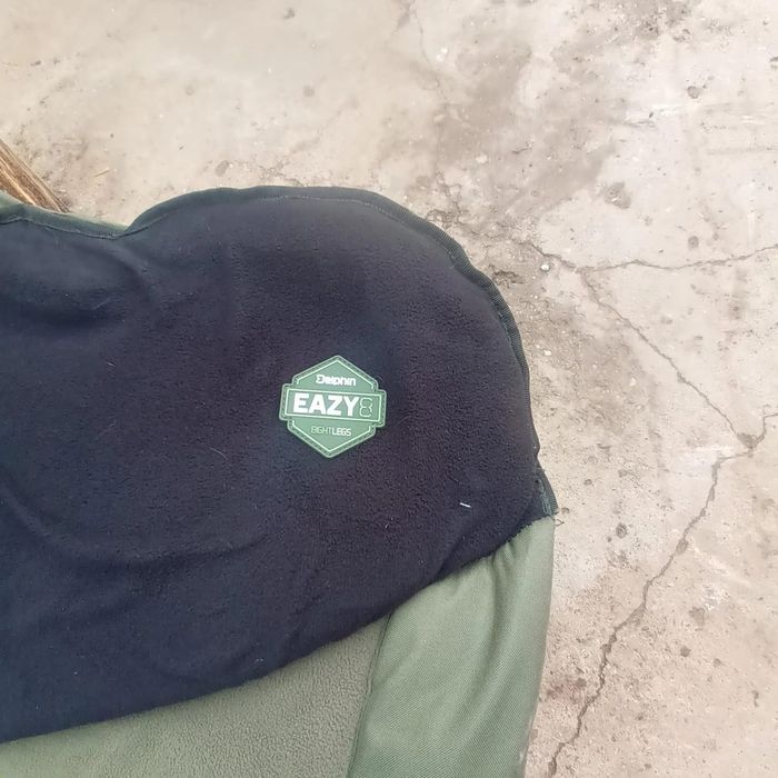 Vând saltea de camping confortabilă, ideală pentru pescuit, drumeții s