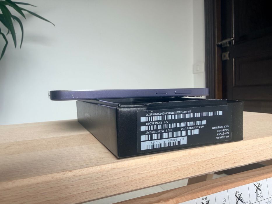 Vând Samsung Galaxy S24 Plus ca nou 512 GB