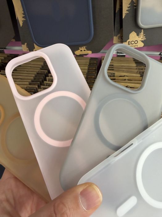 iPhone 16 Pro,iPhone 16 Pro Max матиран силикон с MAGSAFE