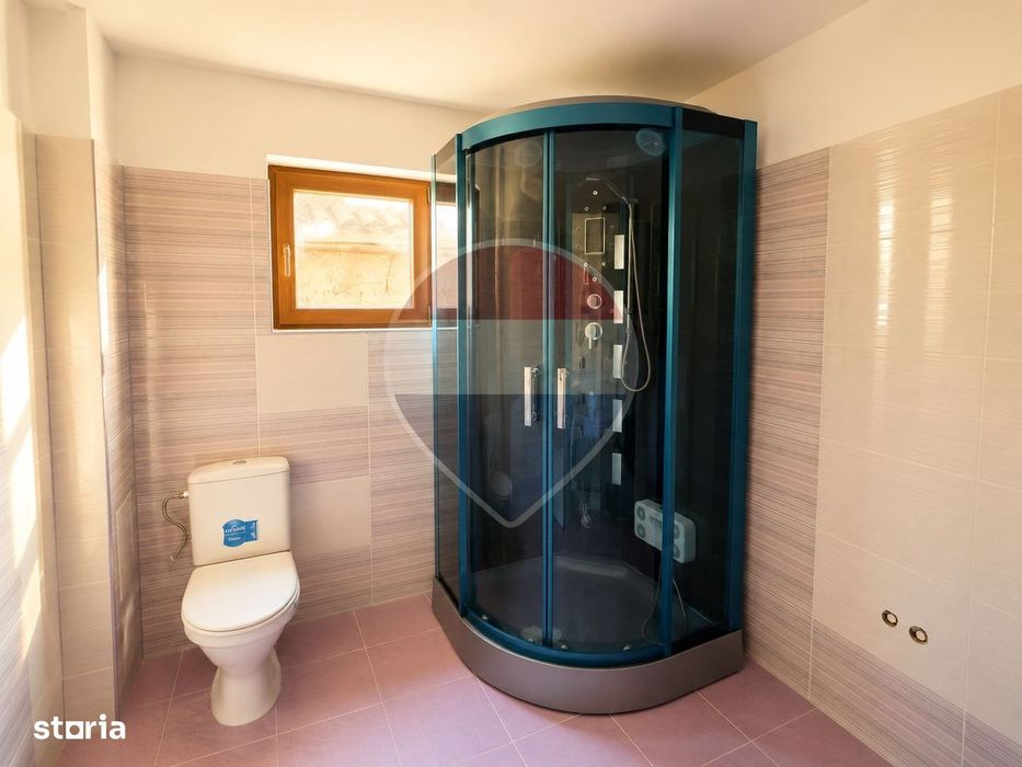 Casa cu 6 camere de vânzare în Negri jud. Bacau / posibilitate duplex