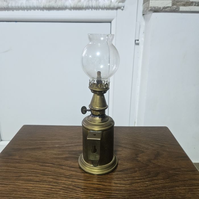 Lampă din alamă cu petrol Franța 1890-1920