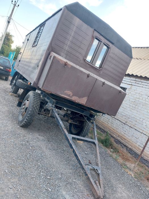 Вагончик на колесах  утепленный