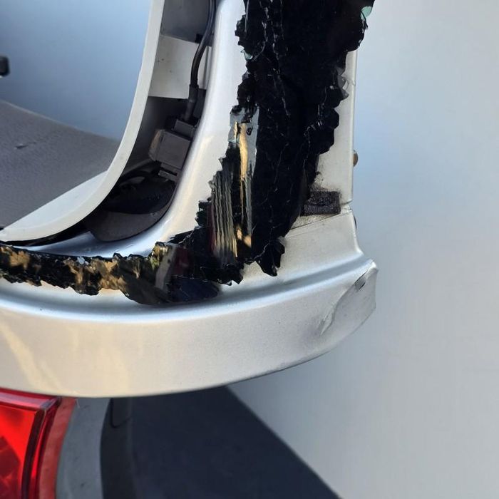Haion complet cu defect colt dreapta Volkswagen Golf 5
