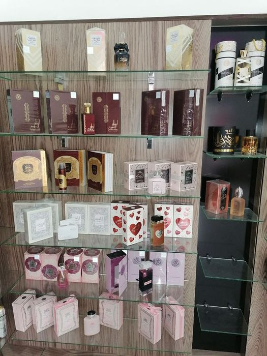 Polka magazin uchun, oyoq kimlargaxam buladi, holati yangi