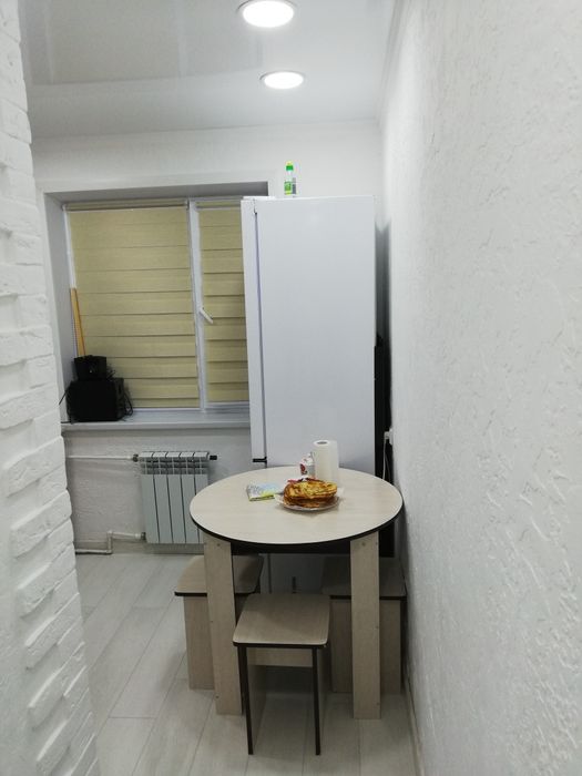 Продам 2 комн квартиру! 3 этаж