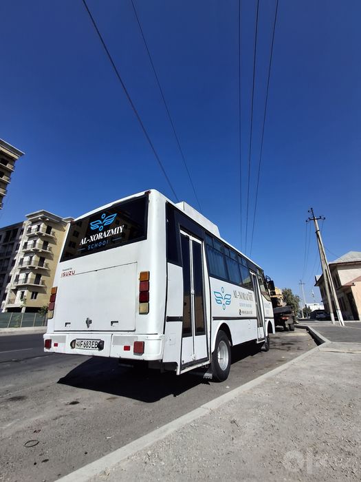 Isuzi Avtobus  NP 21