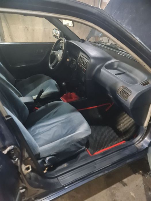 Продам Nissan примера